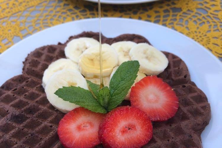 Waffles de Cacau e Banana